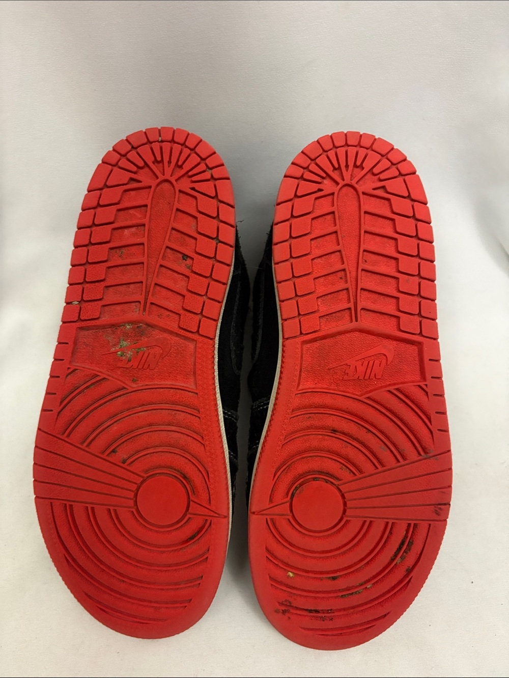 Boys Nike Air Jordans 1 Mid Se Siempre Familia Sneakers - Picture 13 of 14